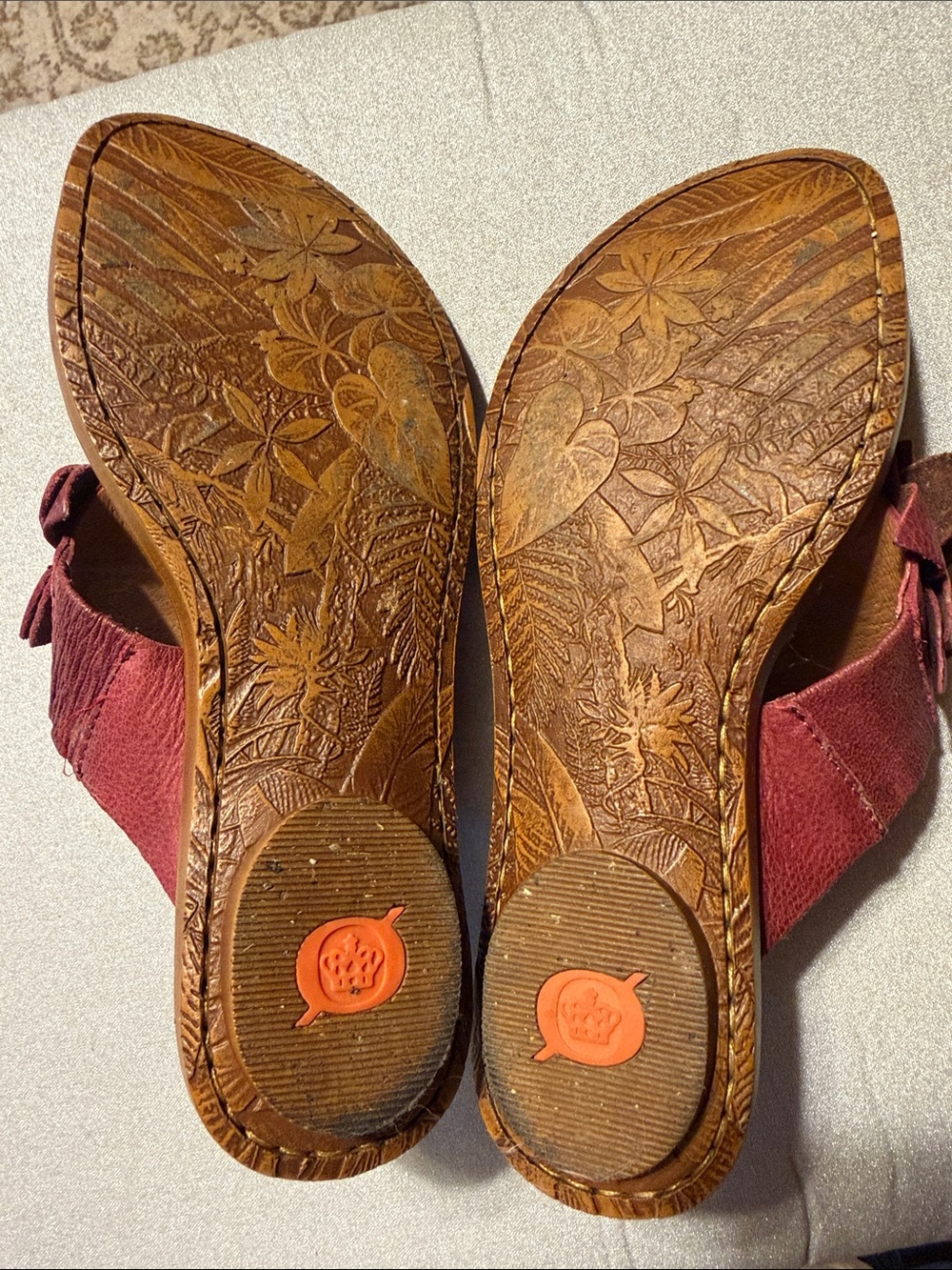 Women's Born Floral Thong Sandal - Burgundy - Picture 6 of 6